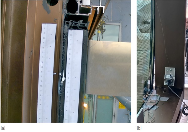 Figure 7. Damage observed in the silicone joint: (a) initial cracking, (b) complete detachment in the bottom corner