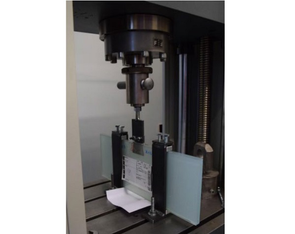 Figure 8. Test set-up for the laminated fitting testing in tensile mode