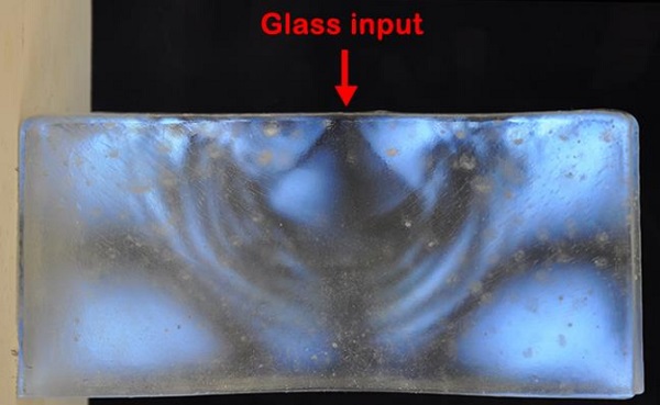 Figure 8 The polarized images show the flow patterns of the glass