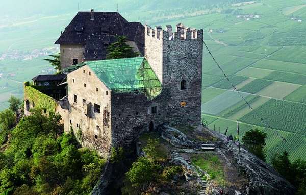 Figure 8. The glass roof of Juval Castle in Italy is and will remain a very distinct element of the historic setting in the future (Schittich, Staib et al. 2007)