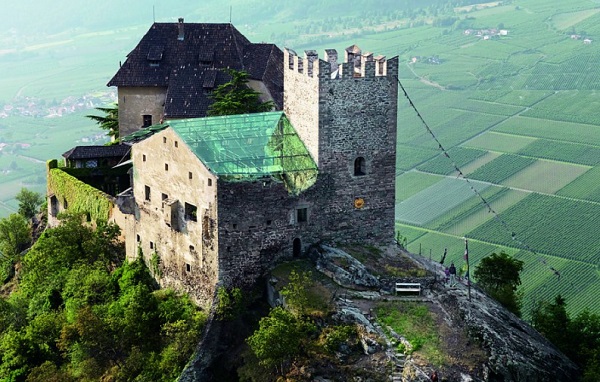 Figure 8. The glass roof of Juval Castle in Italy is and will remain a very distinct element of the historic setting in the future (Schittich, Staib et al. 2007) 