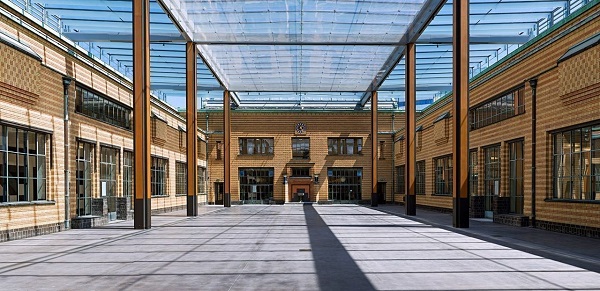 Figure 8: Atrium covering Municipal Museum The Hague