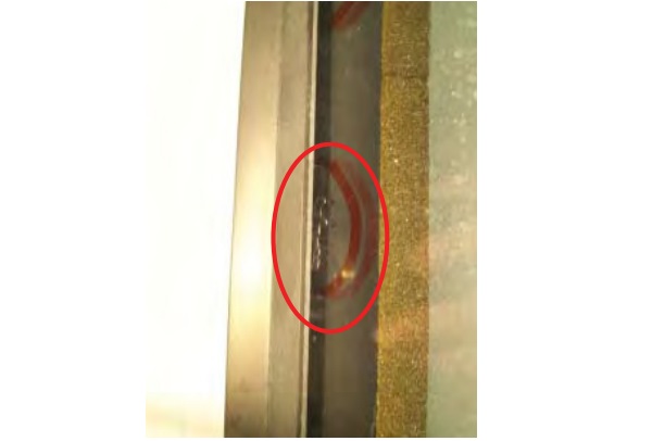 Figure 9: “Delamination” in sample 44.2-HA-B/07, after 7 weeks UV irradiation test