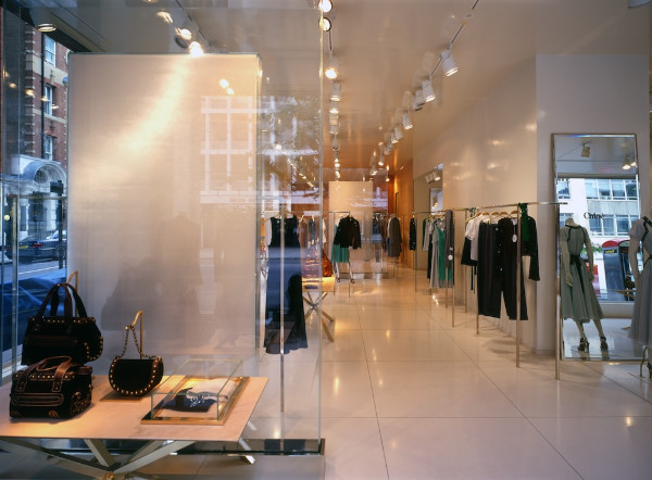 Light as a design element: KAPILUX in the Chloé flagship store