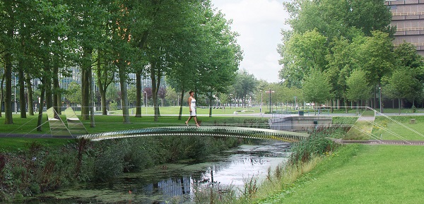 Rendering of the glass bridge on the TU Delft Campus. Illustration: TU Delft, Frank Auperlé