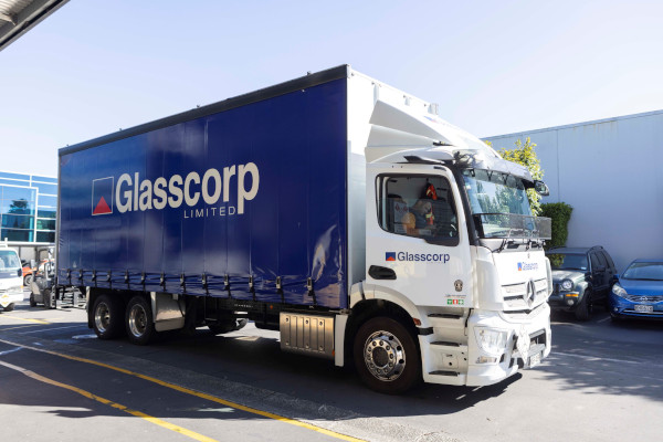 © LiSEC; Glasscorp delivery truck