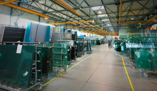 Insulating glass manufacturing facility