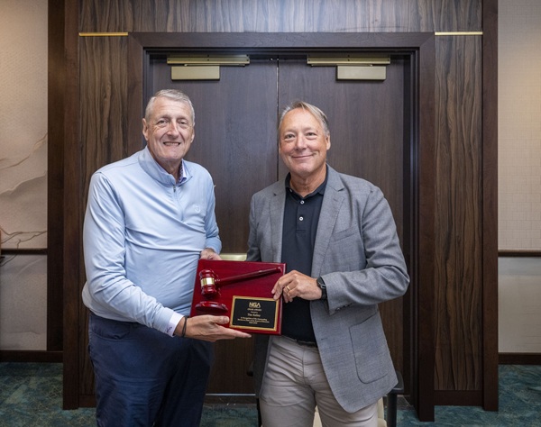 (left) Chair, Jim Stathopoulos, Ajay Glass, and (right) Immediate Past Chair, Tim Kelley, TriStar Glass Inc.