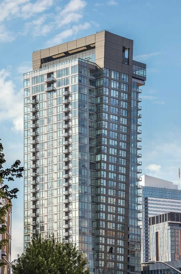 SOLARBAN 60 glass featured in award-winning Seattle skyscraper