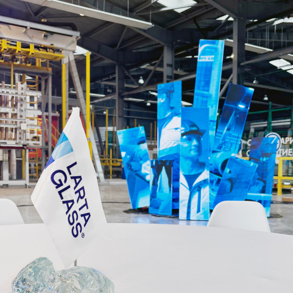 World’s First Immersive Performance Staged Inside a Float Glass Furnace