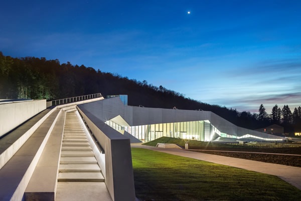 Lascaux IV International Centre for Cave Art