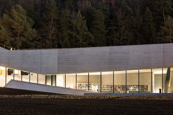 Lascaux IV International Centre for Cave Art