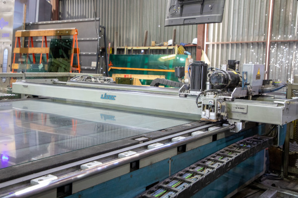 LiSEC ESL-RS cutting machine © LiSEC