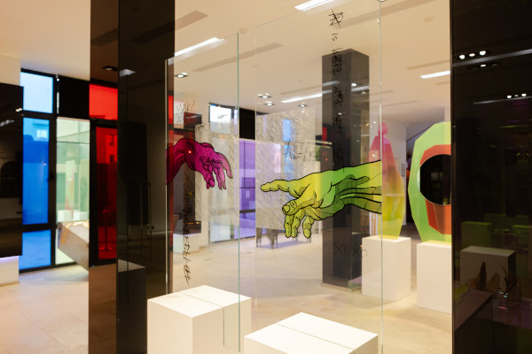 Products in the Decorative Glass showroom © LiSEC