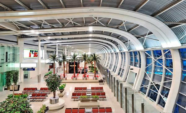 Mumba International Airport Picture by Noshir Gobhai