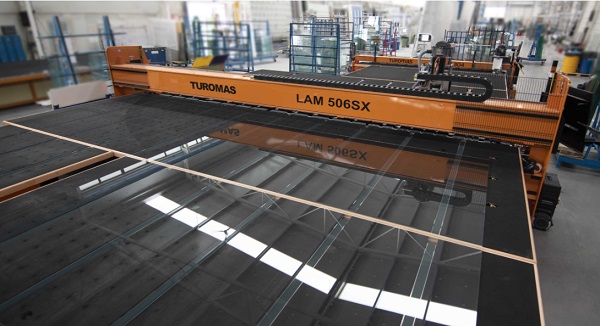 New laminated glass cutting line LAM 506SX