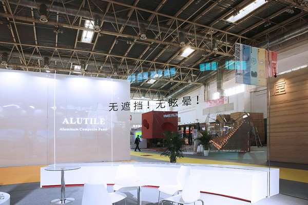 Ultra-large curved tempered anti-reflective laminated glass