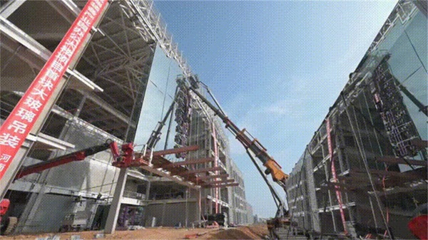 NorthGlass' First 18.3-Meter 