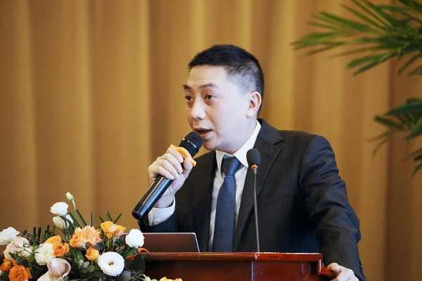 Mr. Weijian Li, brand manager of NorthGlass