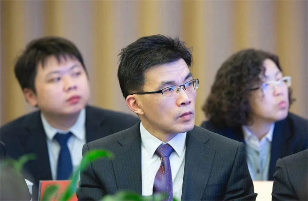 NorthGlass work meeting was held in Luoyang