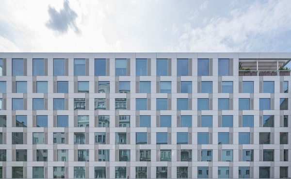 PURO hotel in Warsaw | Photo: Guardian Glass, LLC