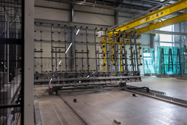 © LiSEC; ATL shuttle between PKL crane and RPS remnant plate storage