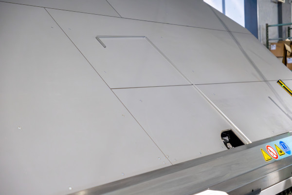 © LiSEC; spacers are bent automatically on the BSV-45NK
