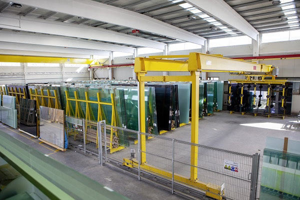 Rákosy Glass – innovative and decorative products for the construction glass industry