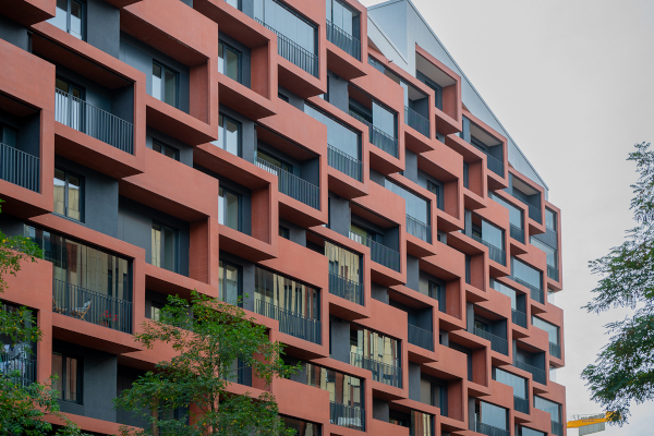 Residential project ‘Eleven Decks’ in Hamburg High-quality living with a contemporary insulating glass solution, realised by isophon glas using SANCO products. Photo: SANCO