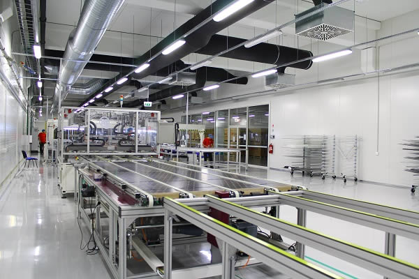 The SmartFlex module production line © Via Solis