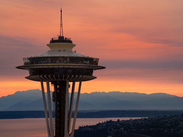  At 605 ft (184 m) tall, the Seattle Space Needle is one of the globe’s most iconic structures.