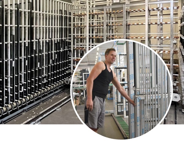 Thanks to intelligent buffers, transport lines, and sorting systems, each element and each insulated glass unit  is available in the right place at the right time. This completely networked system is controlled reliably by  A+W Cantor CIM software.
