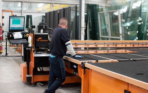 New cutting lines RUBI 5016C LAM 304, LAM505SXR for 4700 mm and LAM506SXR for 6000 mm from TUROMAS