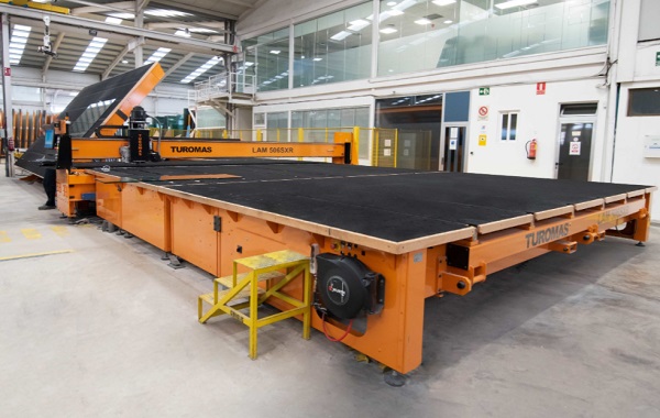 New cutting lines RUBI 5016C LAM 304, LAM505SXR for 4700 mm and LAM506SXR for 6000 mm from TUROMAS