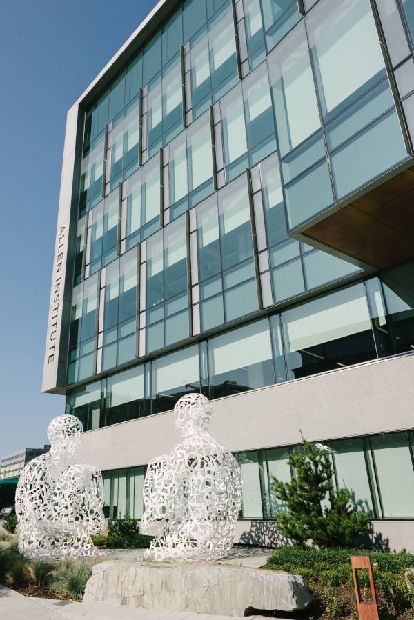 OKATECH Glass Brings Brain Research into the Light