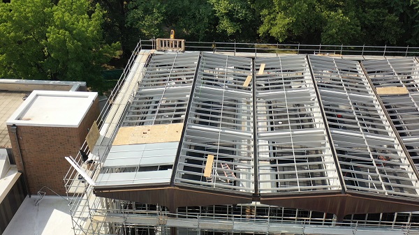 20,000 square feet of glass donated by Vitro Architectural Glass is being installed at the National Aviary in Pittsburgh, Pa.