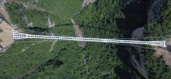Photo: © Zhangjiajie Grand Canyon Tourism Management Co., Ltd.