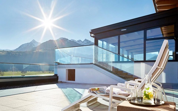 Enjoy the view – stunning AMG Glass Balustrades maximises light for Sonja Alpine Resort, in the Austrian Alps