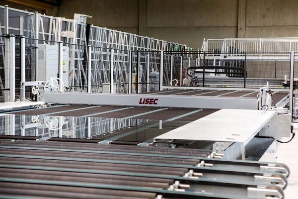 Automated insulating glass production by LiSEC at Felbermayer Fenster und Türen
