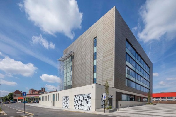 Sapa shows design flare on Nottingham Life Science project