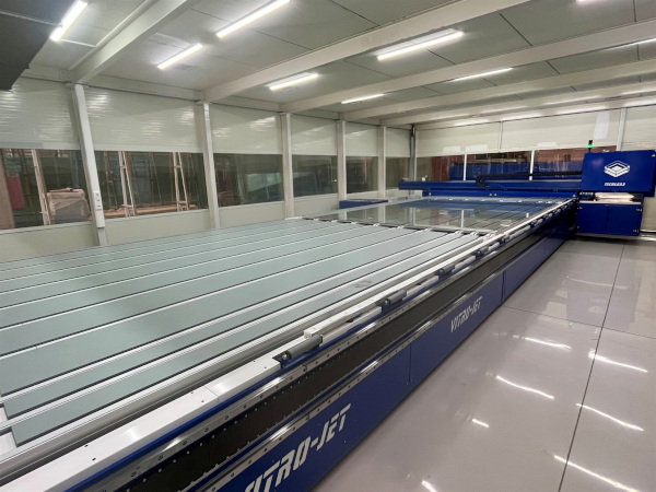 Tecglass 9 meter digital printer Vitro-Jet FS Type at Camyapi factory