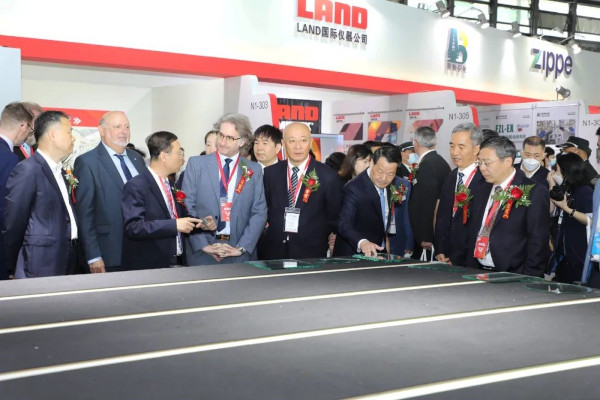 The 32nd China Glass Exhibition ended successfully