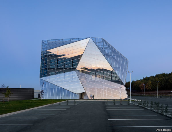 E8 Building, Vitoria-Gasteiz, Spain. Architect: Coll-Barreu Arquitectos