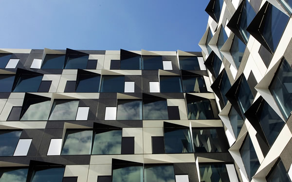 High Distinction - Monash University Halls of Residence, Logan Hall