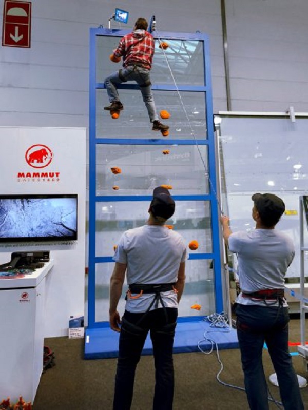 Bystronic glass together with MAMMUT at glasstec 2018 in Düsseldorf