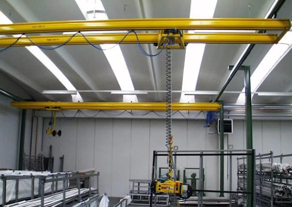 Hegla lifting systems simplify production with safety guaranteed