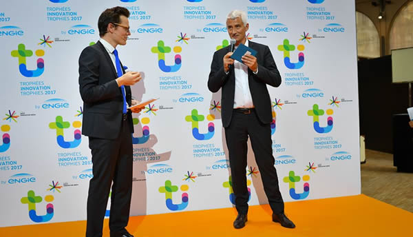 Thierry Lepercq, Executive Vice President in charge of Innovation at ENGIE, announcing the winner in the category "New Business" © engie / Photographer: Nicolas Gouhier
