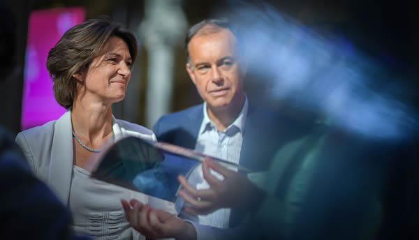 Introducing HeliaFilm® to Isabelle Kocher © engie / Photographer: Nicolas Gouhier