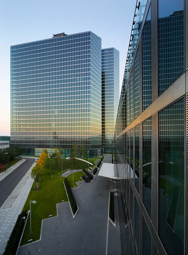 Highlight Towers