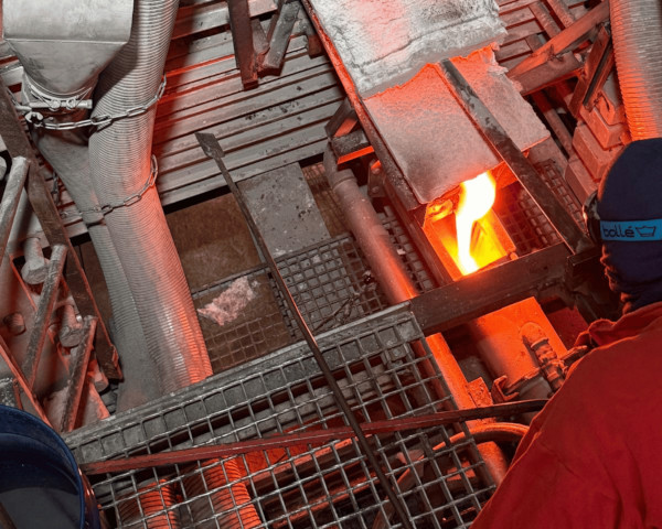 HORN modernizes glass melting furnace for Stoelzle Hermanova Huť